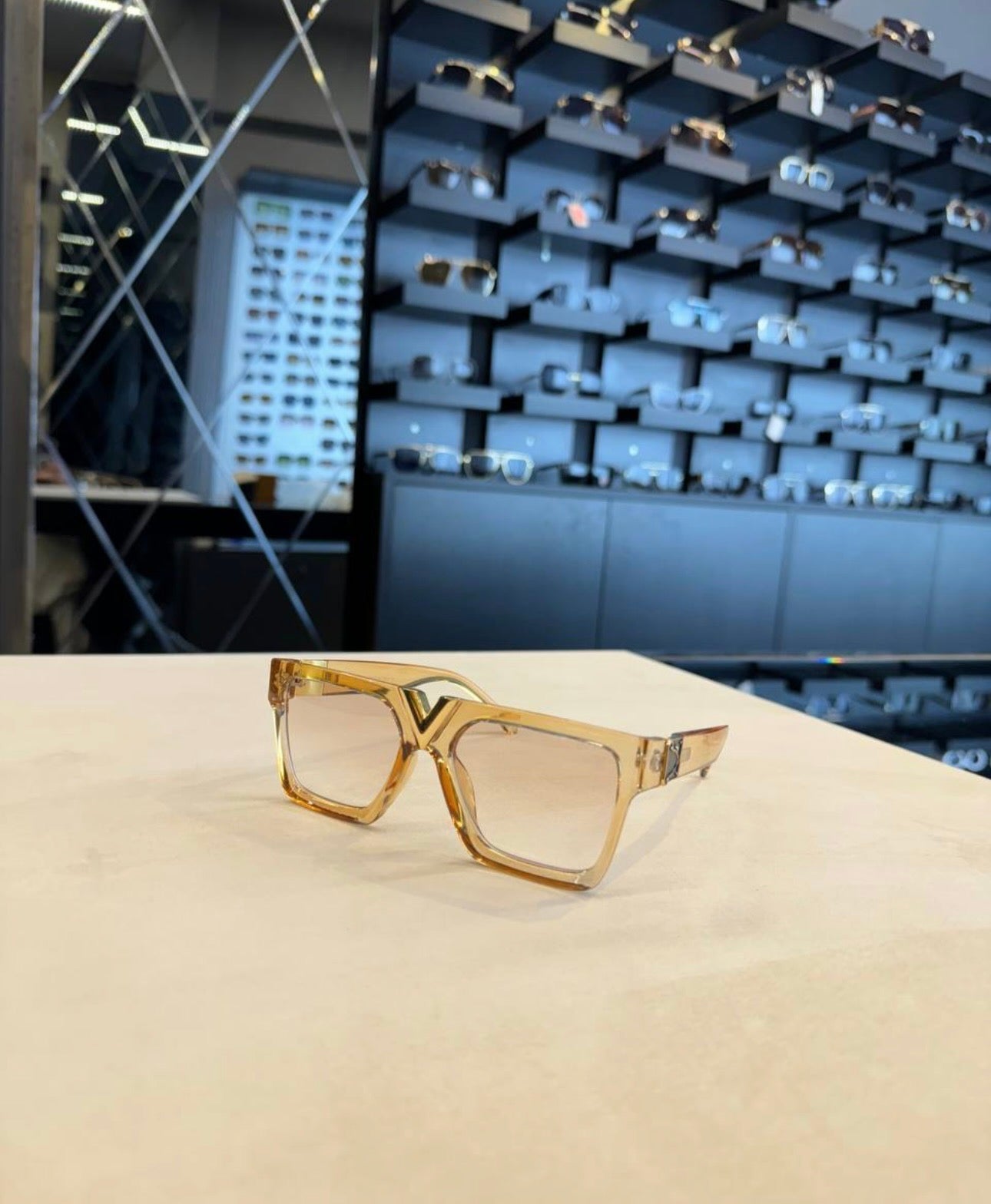 Γυαλια LV - 4514